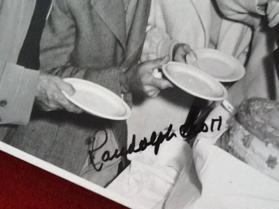 Randolph Scott SIGNED 1947 Photo Movie Actor Westerns Twin Sombreros Cast Joke, изображение 3