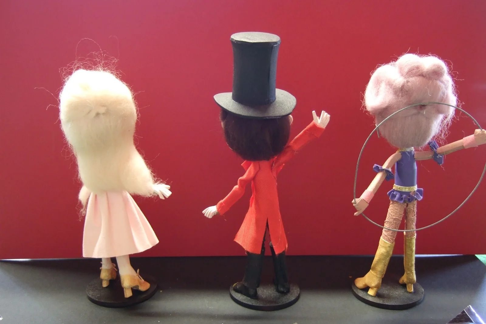 3 x The Greatest Showman Wooden Figures Barnum Wheeler & Lind, изображение 3