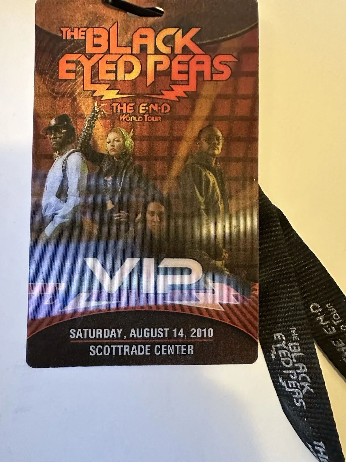 The Black Eyed Peas Signed Record Album With VIP PASS Aug 14 2010 Scottrade Cent, image 2