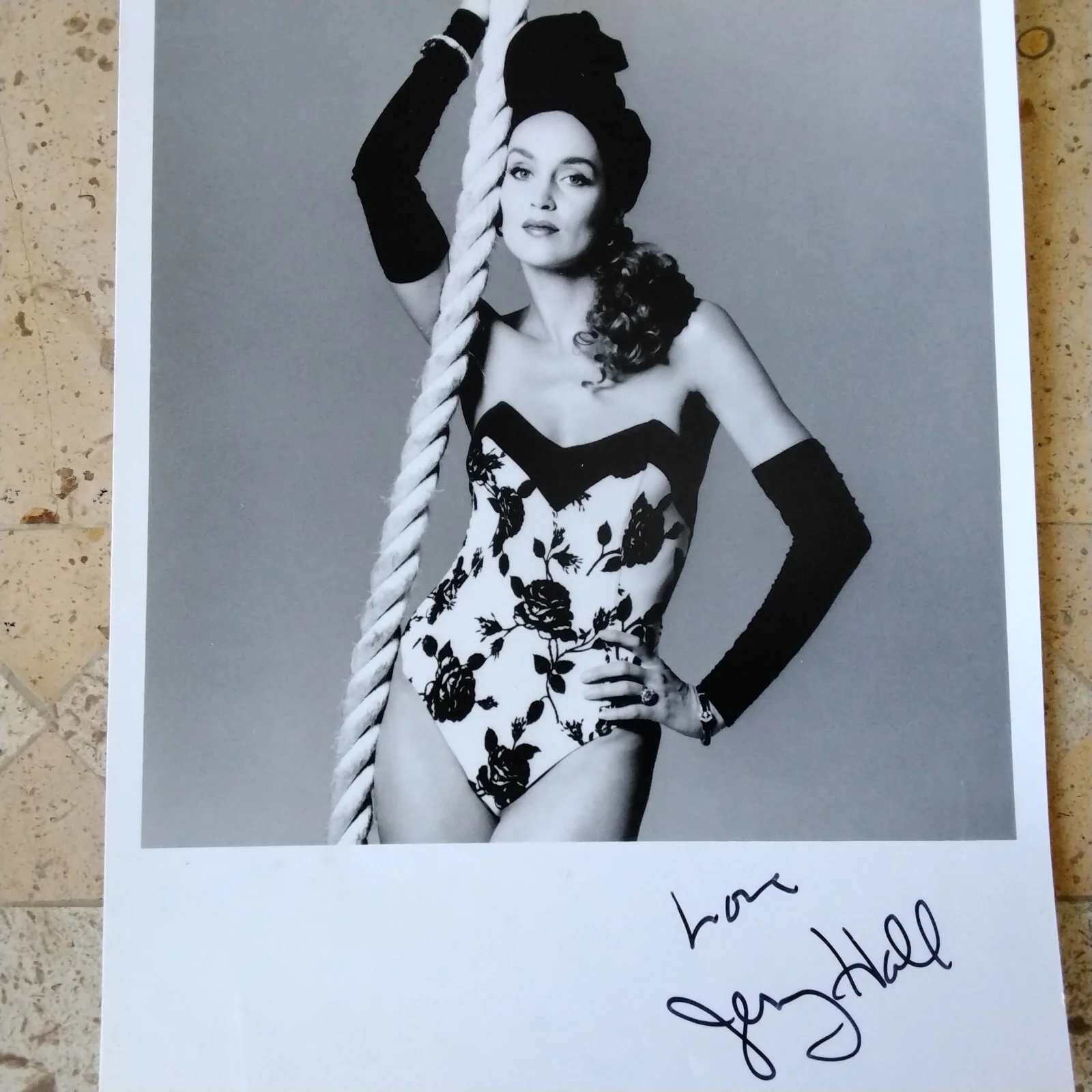 Jerry Hall SIGNED 5x8 Photo 70s Super Model Actress Mick Jagger Sexy!! COA, image 2