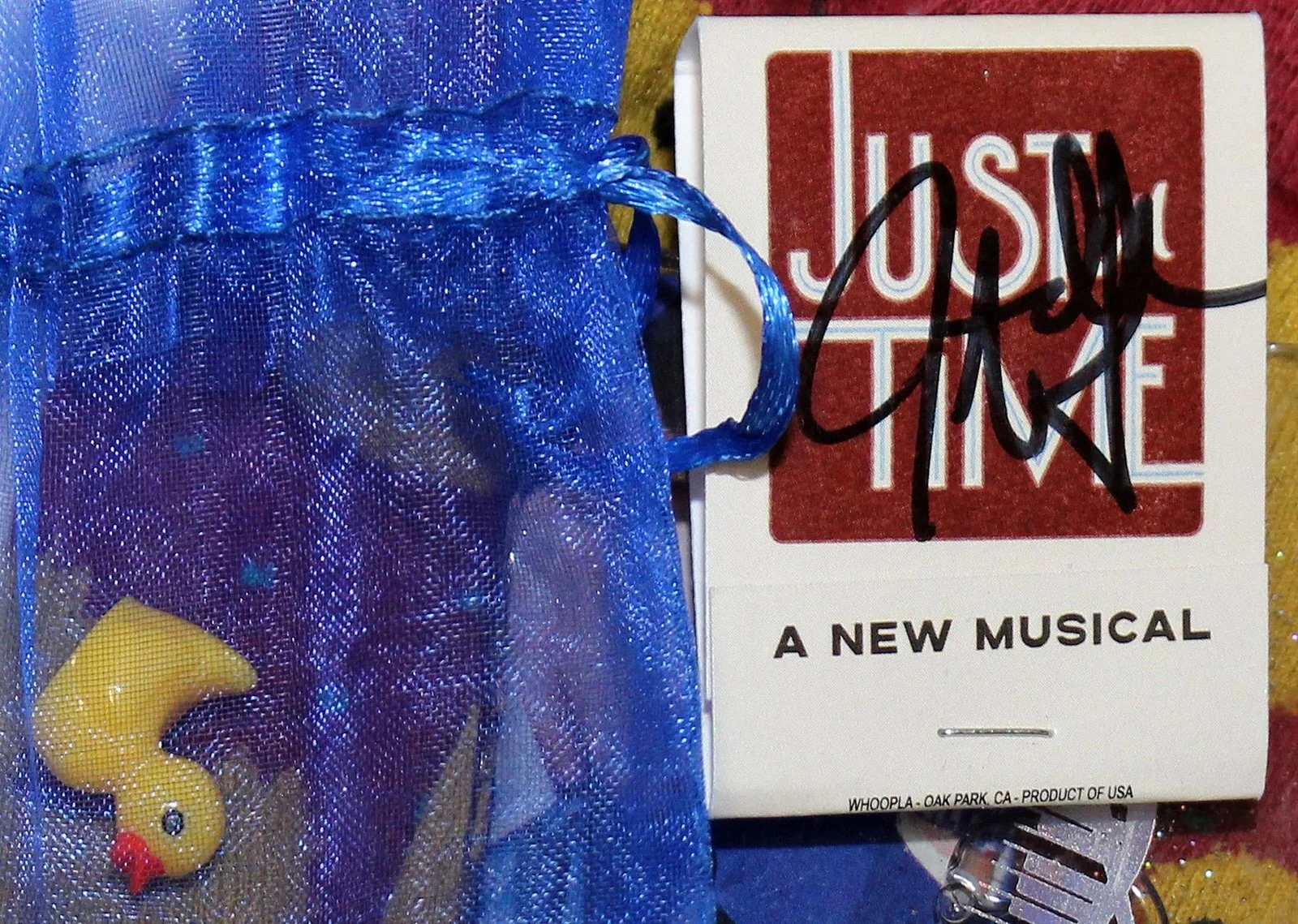 Jonathan Groff Signed JUST IN TIME Opening Night Matchbook & Wardrobe Item BWB, изображение 2