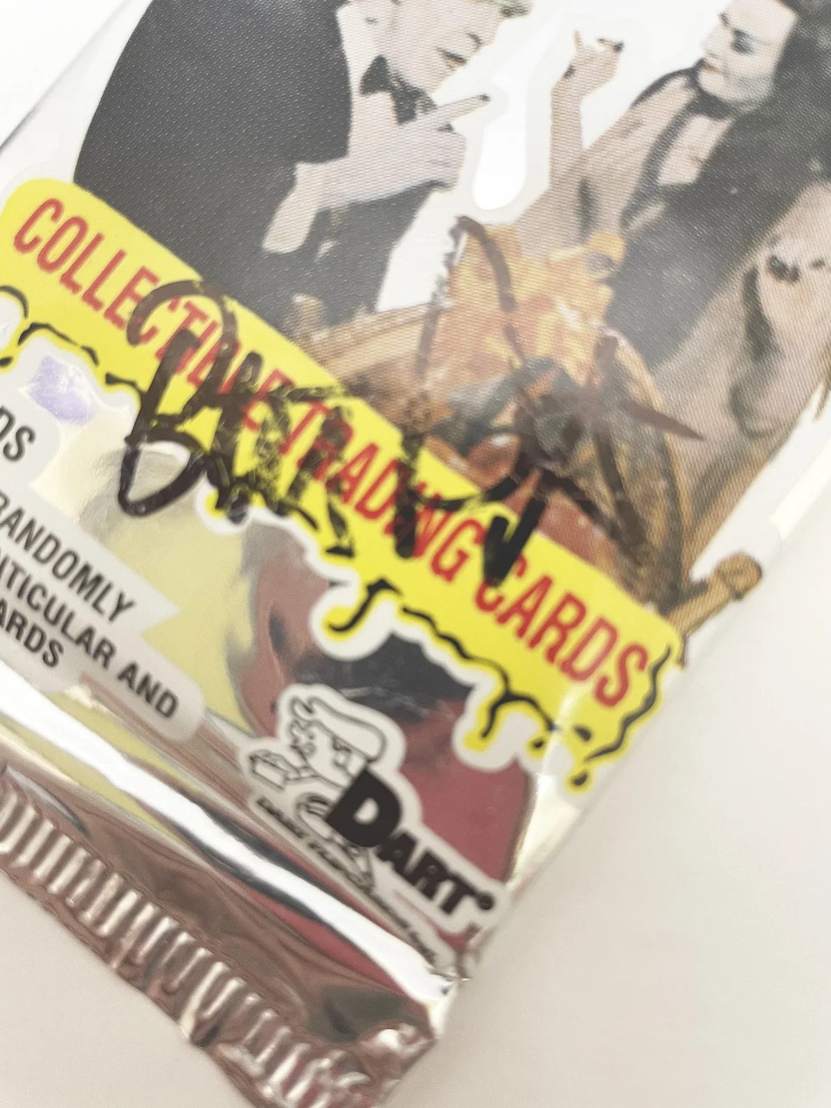 Pat Priest — The Munsters Pat Priest Butch Patrick DUAL SIGNED Trading Cards 6 Pack Dart 1997, image 3