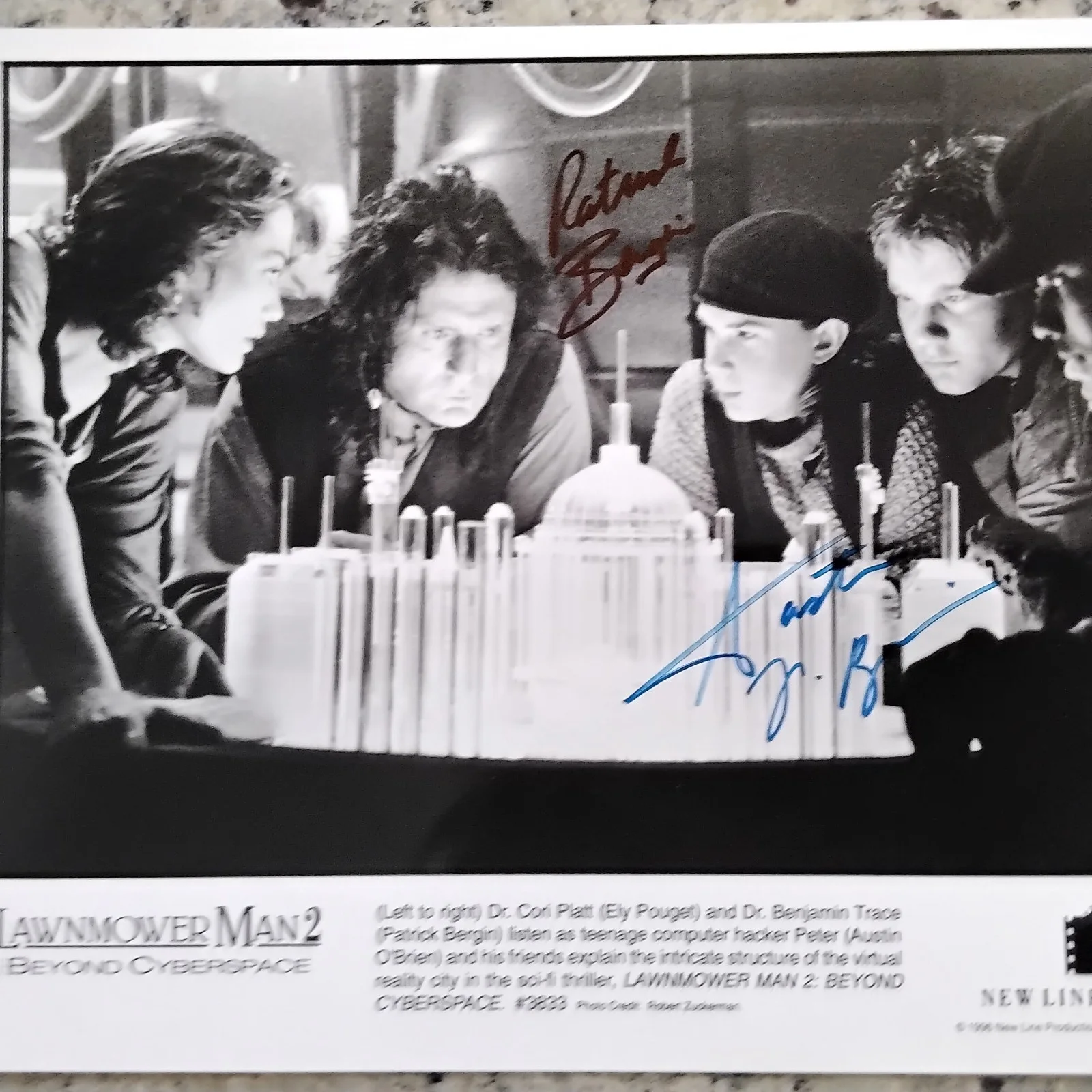Patrick Bergin & Austin O'Brien SIGNED 1996 Photo Lawnmower Man 2 Beyond Sci-Fi, image 2