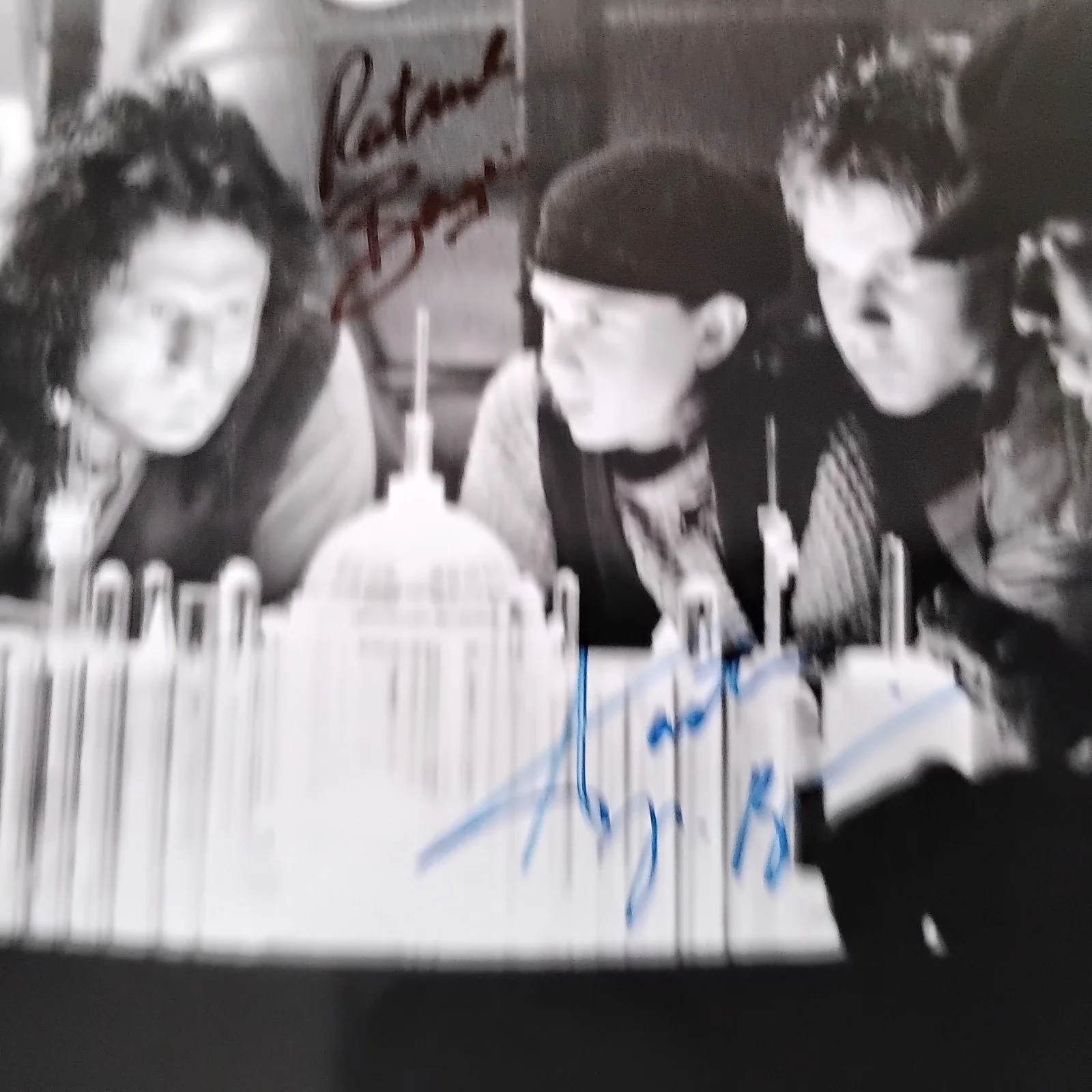 Patrick Bergin & Austin O'Brien SIGNED 1996 Photo Lawnmower Man 2 Beyond Sci-Fi, image 3