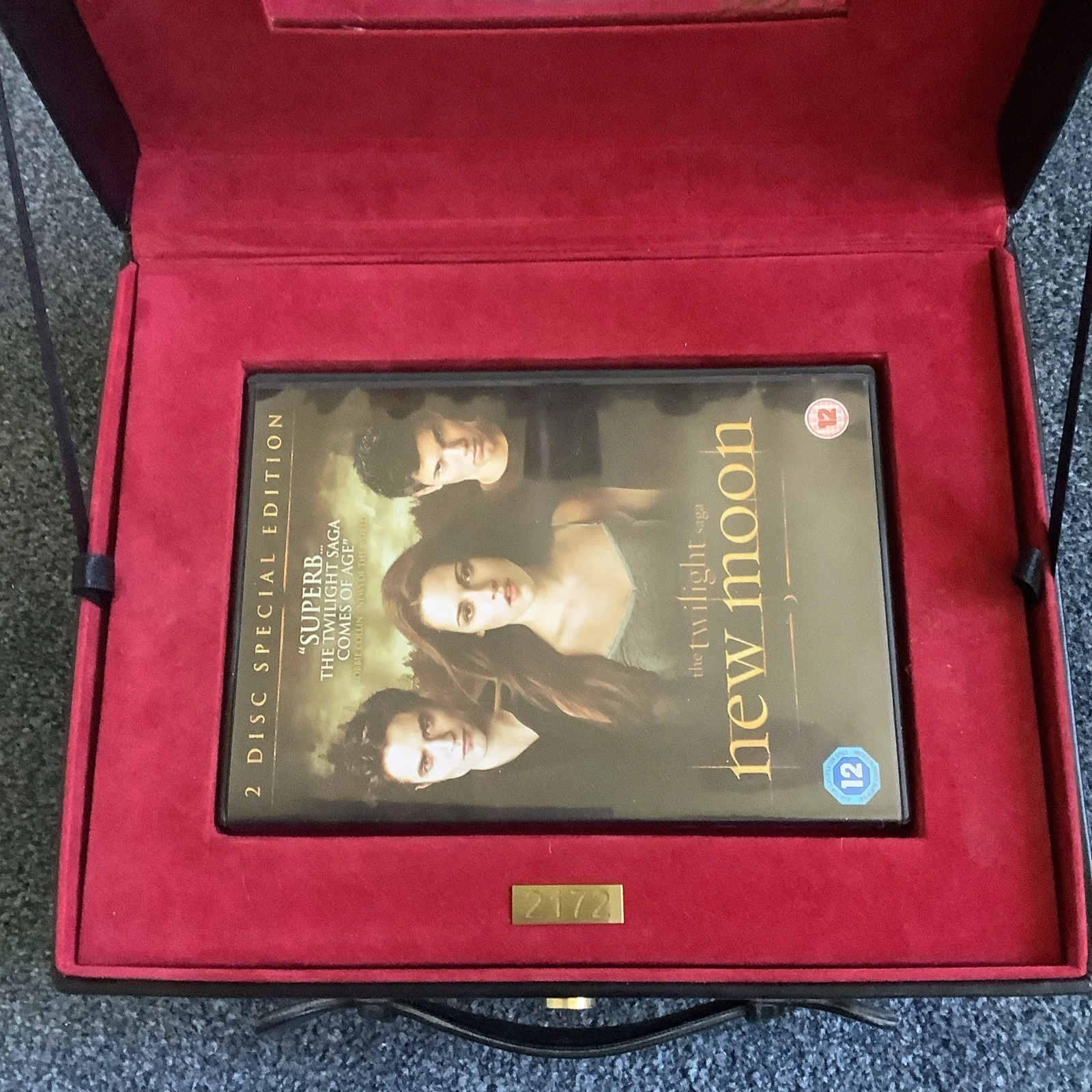 THE TWILIGHT SAGA NEW MOON MEMORY BOX INCLUDING ALL TWILIGHT FILMS DVDS, image 5