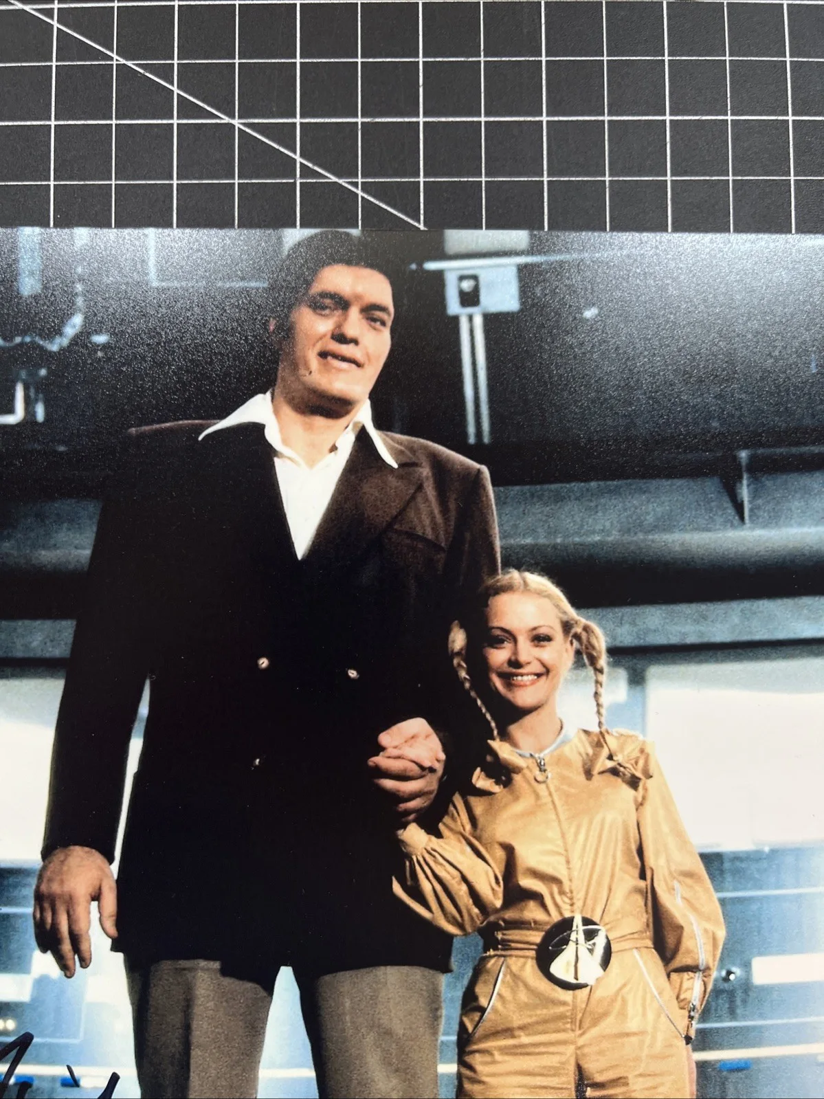Richard Kiel — Richard Kiel + Blanche Ravalec Signed Autographed 8x10 Photo Moonraker Bond Jaws, image 4