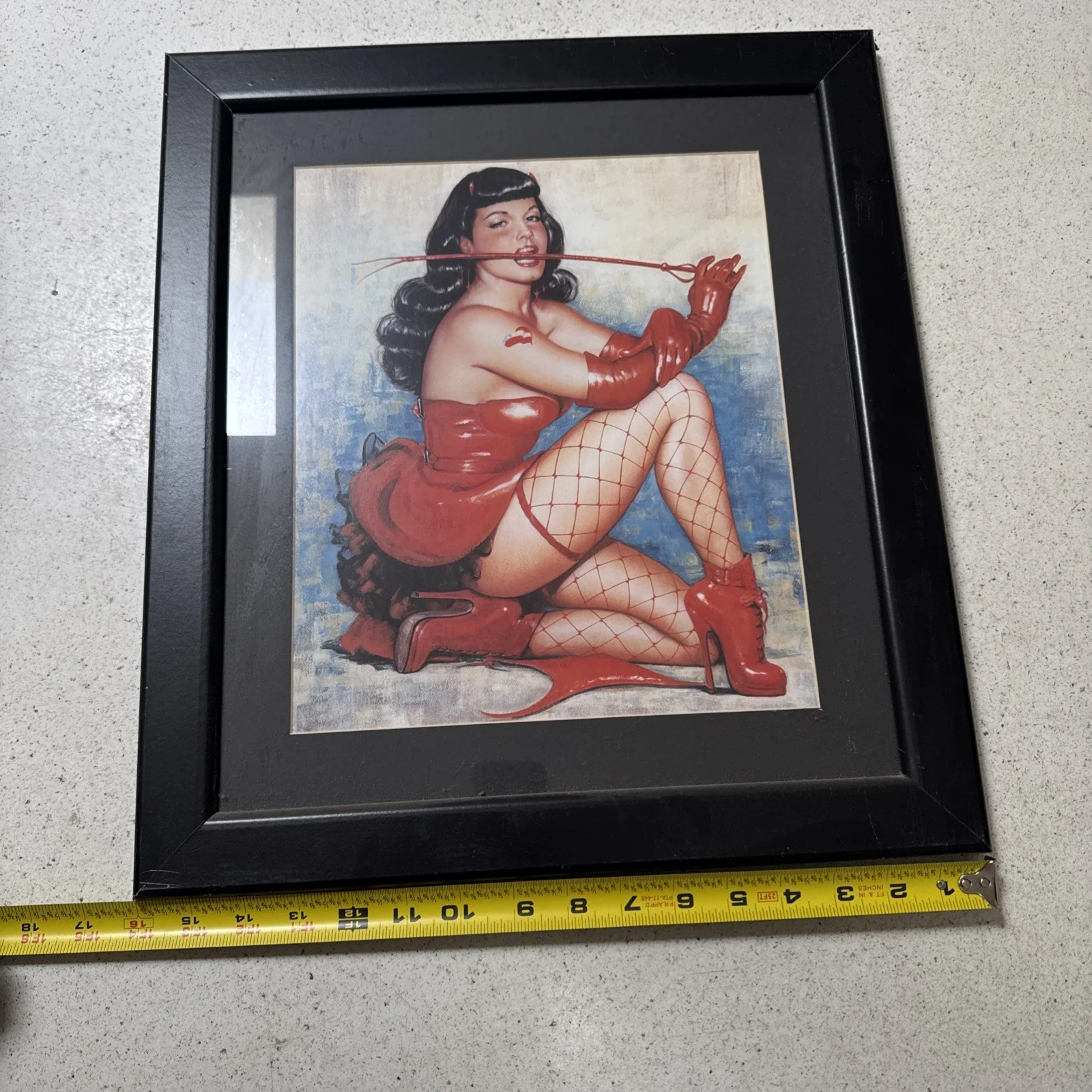 Bettie Page Don’t Tread On My 18”x16” Black Framed, изображение 2