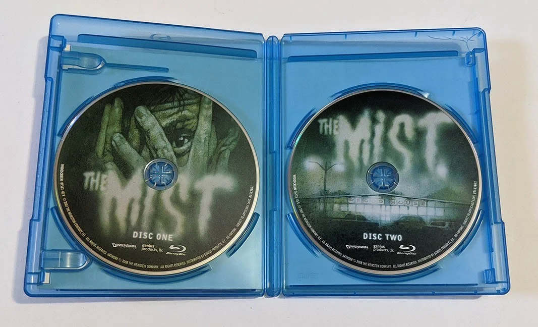 Frank Darabont — The Mist Blu-Ray Signed Frank Darabont Stephen King movie, image 2