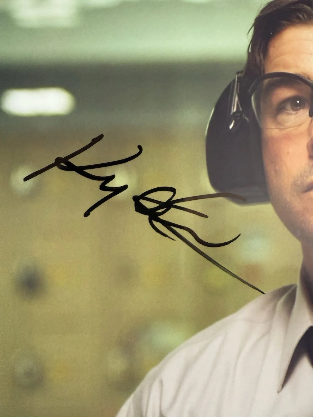 Kyle Chandler — KYLE CHANDLER SIGNED AUTOGRAPHED 8X10 PHOTO PICTURE “THE WOLF OF WALL STREET", изображение 2