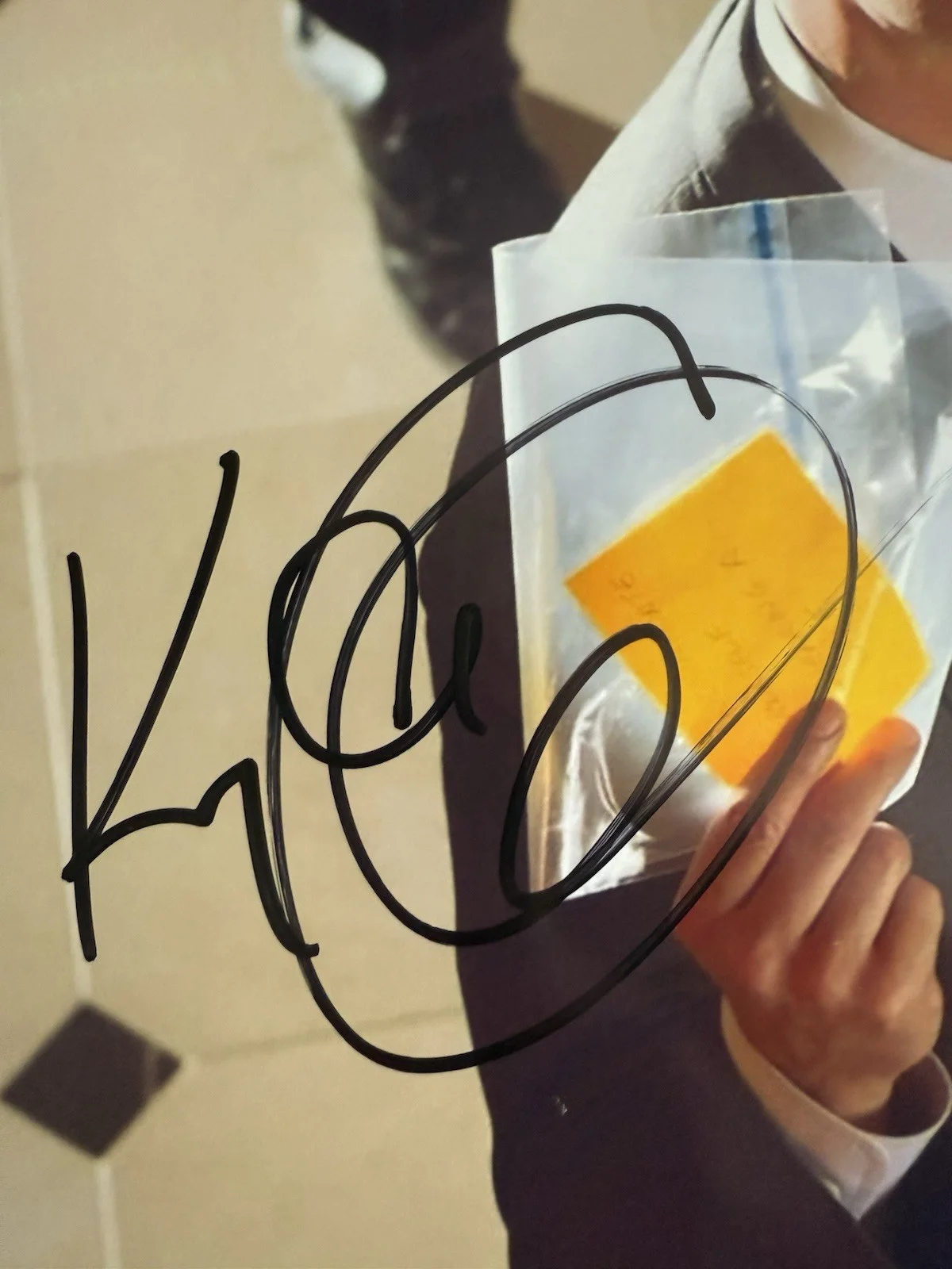 Kyle Chandler — KYLE CHANDLER SIGNED AUTOGRAPHED 8X10 PHOTO PICTURE “THE WOLF OF WALL STREET", изображение 3
