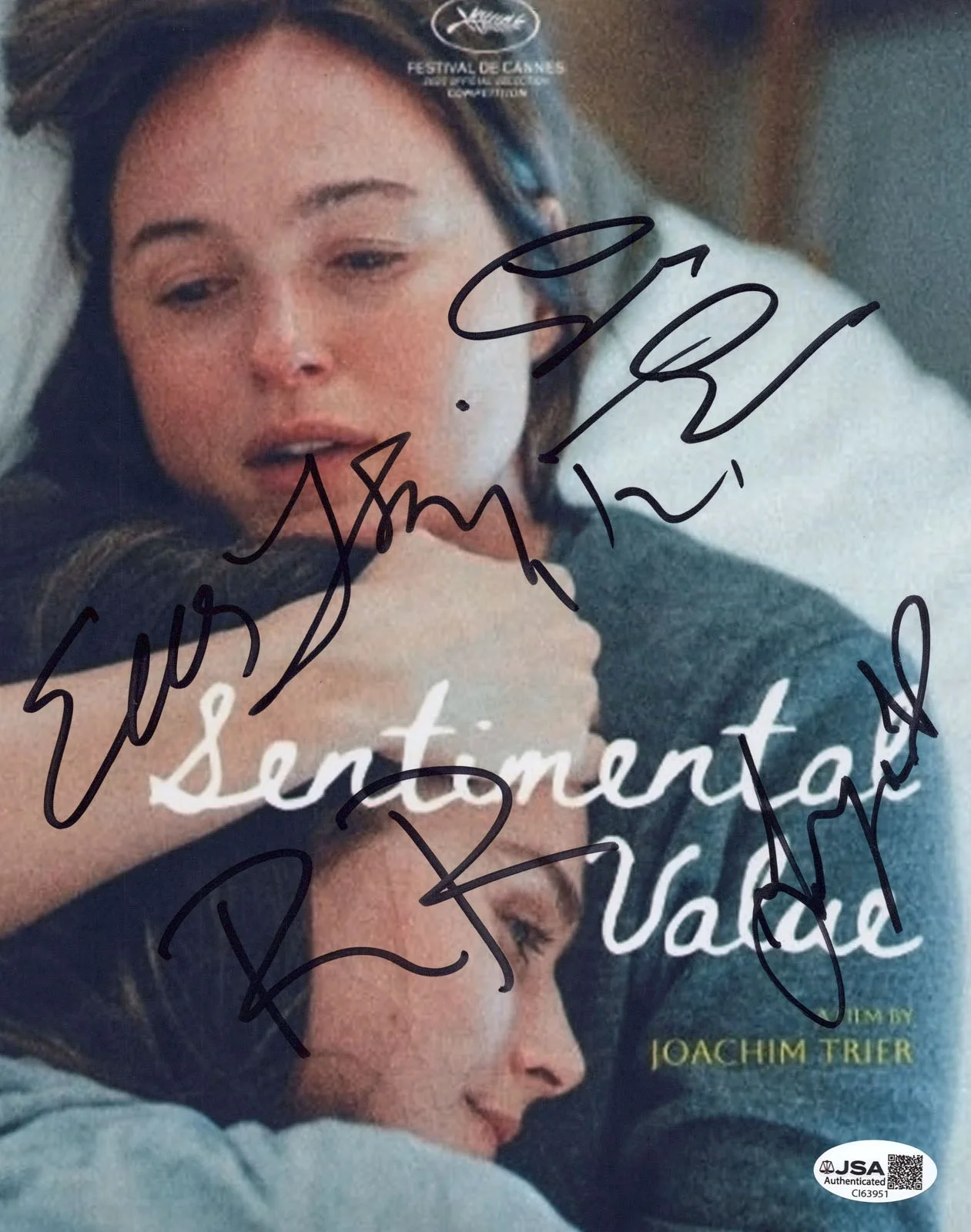 Renate Reinsve, Elle Fanning, Stellan Skarsgard, Joachim Trier — "SENTIMENTAL VALUE" Cast signed 8x10 Photo b RENATE REINSVE Elle Fanning JSA COA, изображение 4