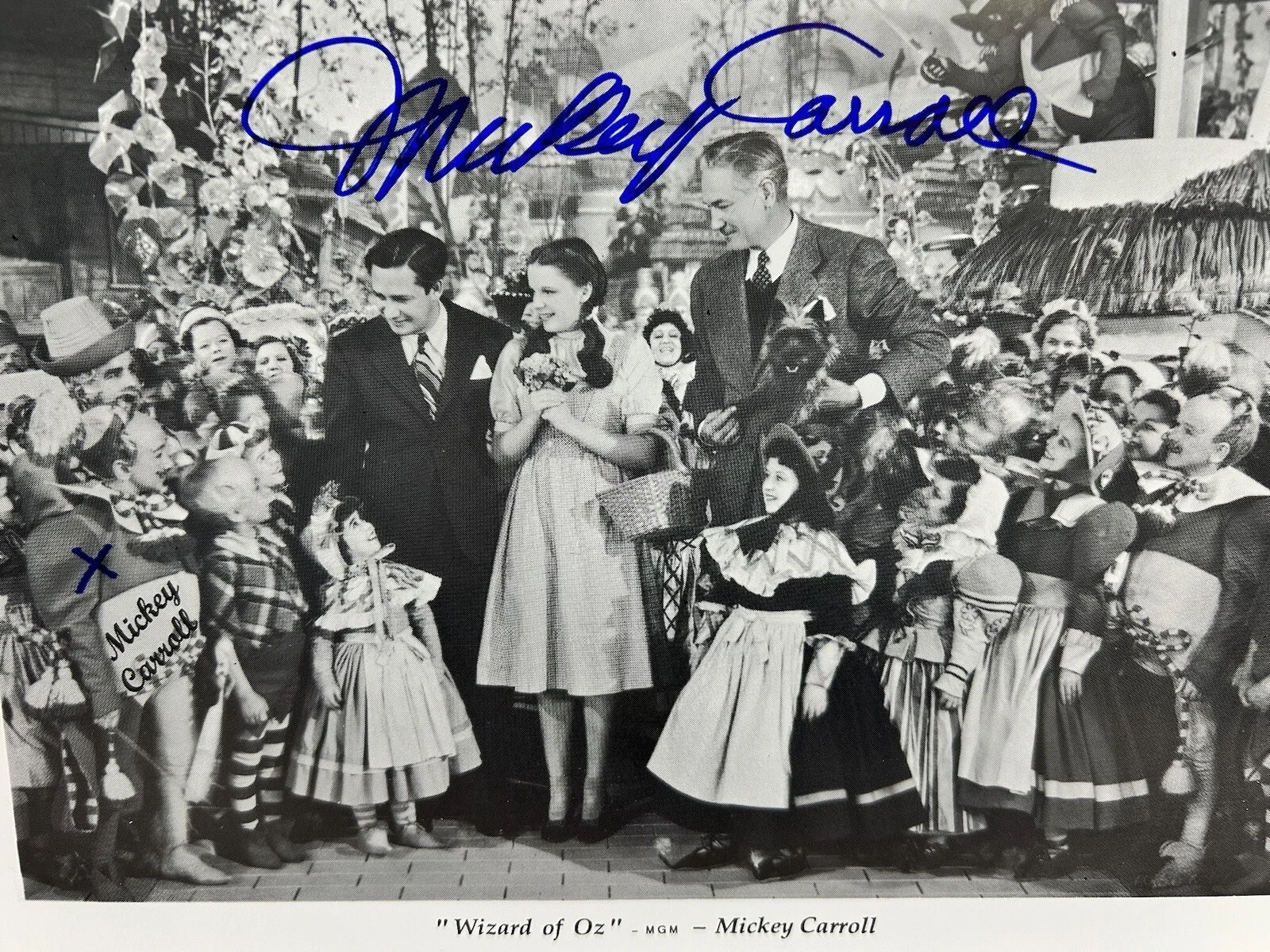 Mickey Carroll — Wizard Of Oz Black & White Photograph Signed Mickey Caroll a Munchkin, изображение 2