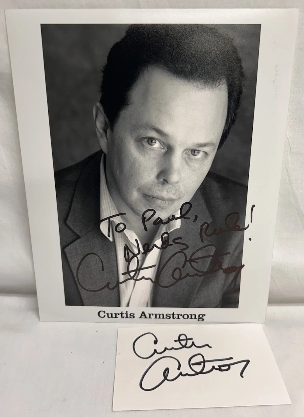 Curtis Armstrong — Curtis Armstrong Actor Singer 8 x 10 B/W Picture & Index Card Signed Original