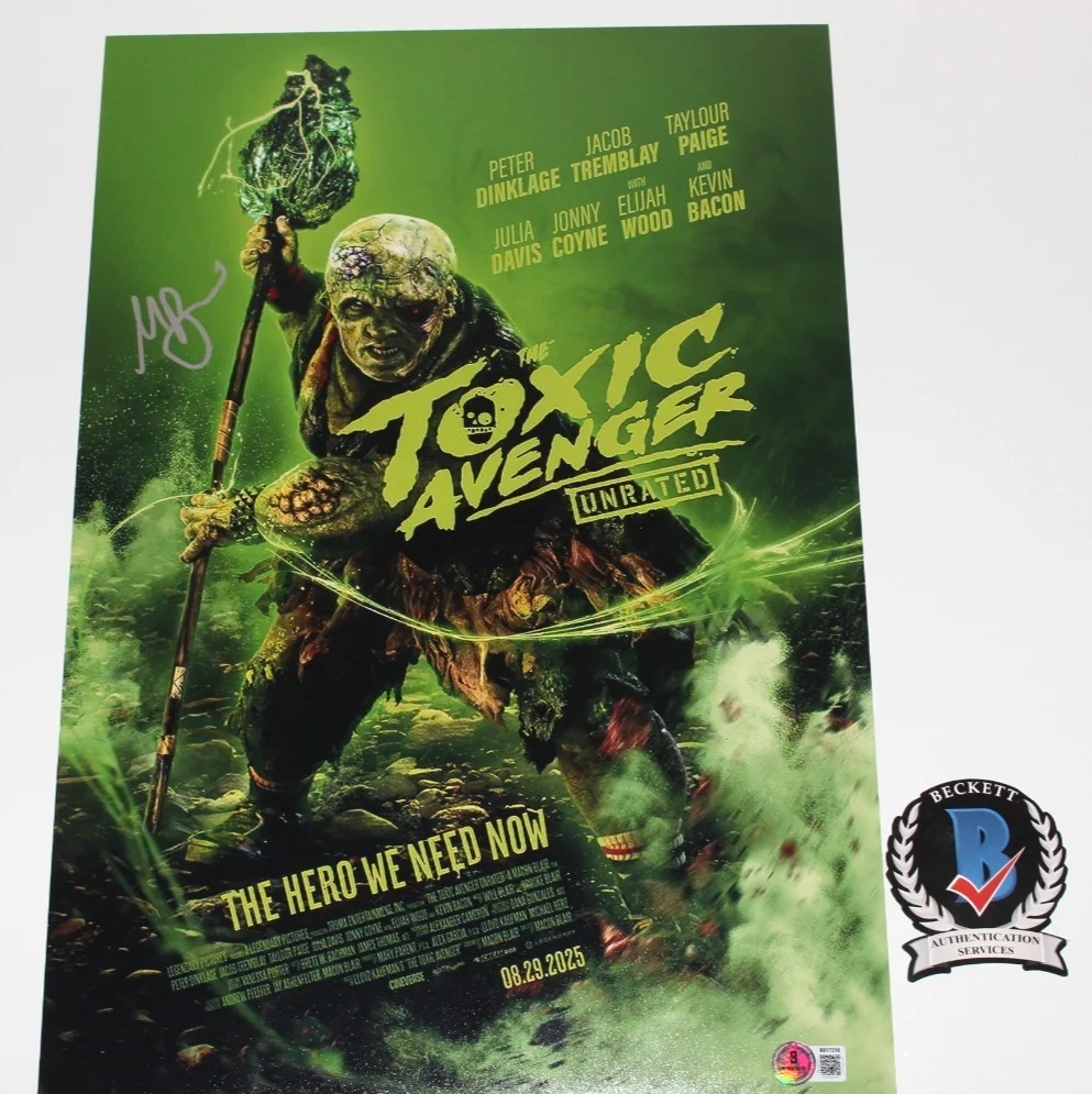 Macon Blair — DIRECTOR MACON BLAIR SIGNED 'THE TOXIC AVENGER' 12x18 MOVIE POSTER BECKETT COA, изображение 2