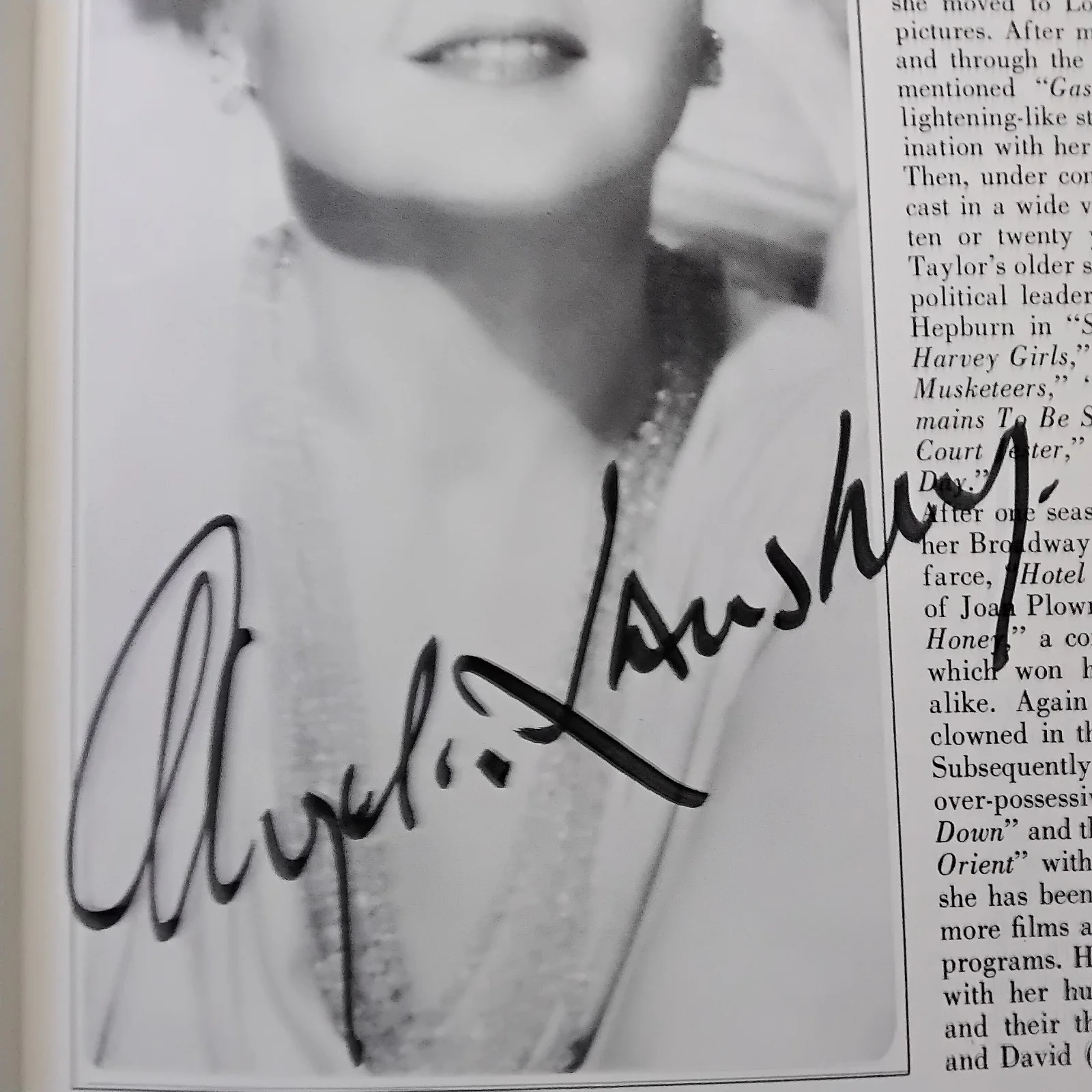 Angela Lansbury & Jane Connell SIGNED 1966 Mame Booklet Bea Arthur Jerry Herman, image 3