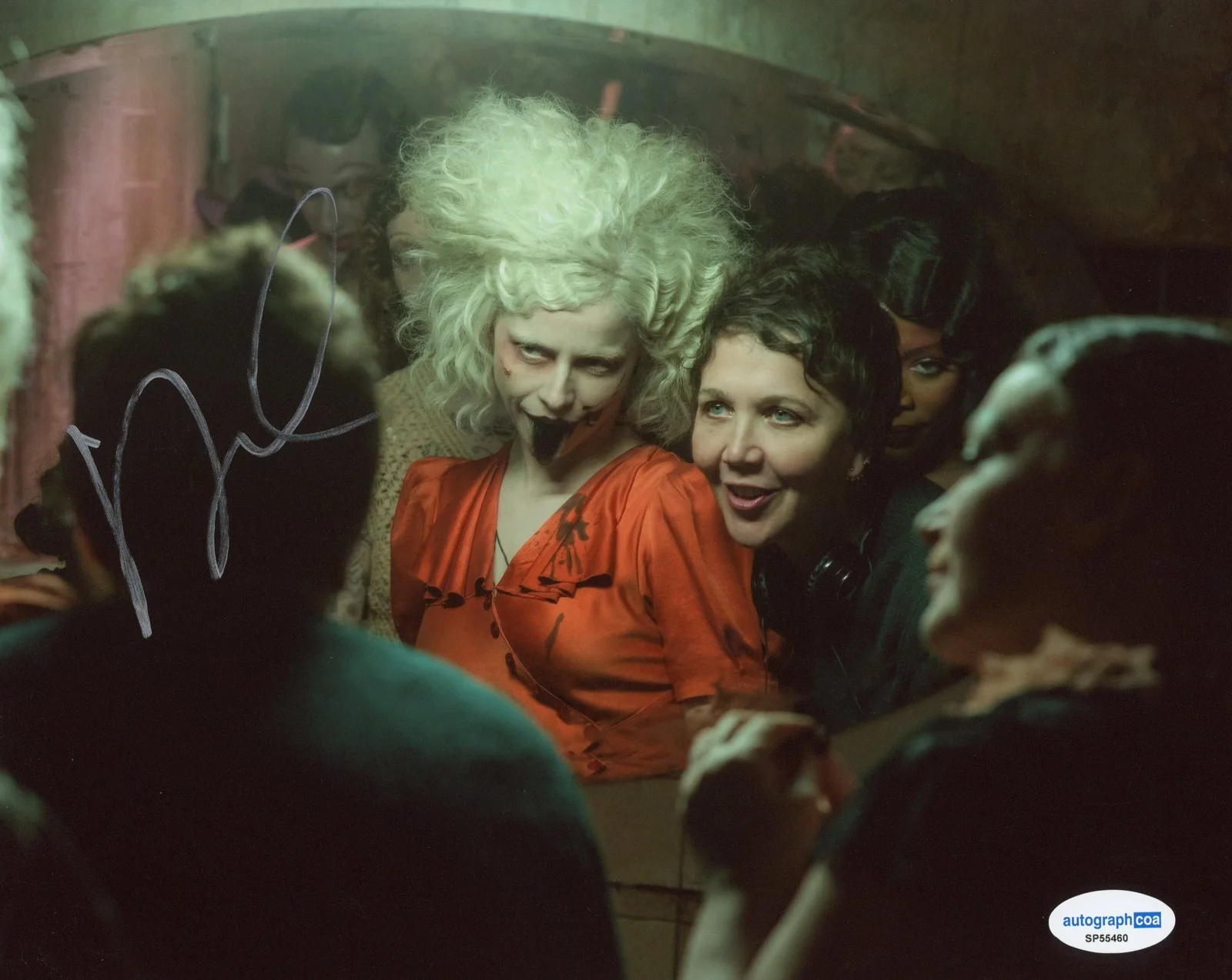 Maggie Gyllenhaal — Maggie Gyllenhaal "The Bride!" Director AUTOGRAPH Signed 8x10 Photo ACOA, изображение 2