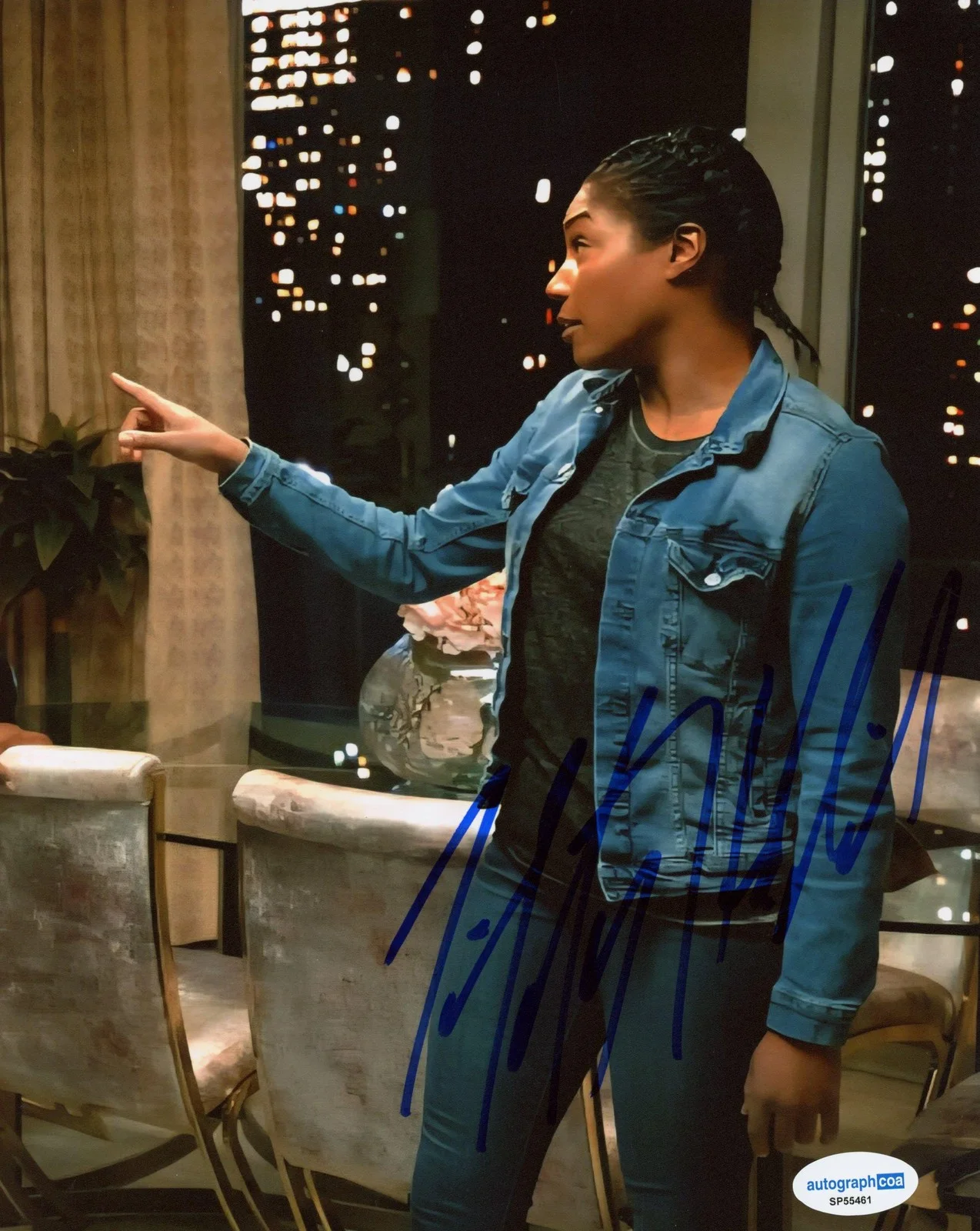 Tiffany Haddish — Tiffany Haddish "Keanu" AUTOGRAPH Signed Autographed 8x10 Photo ACOA, изображение 2