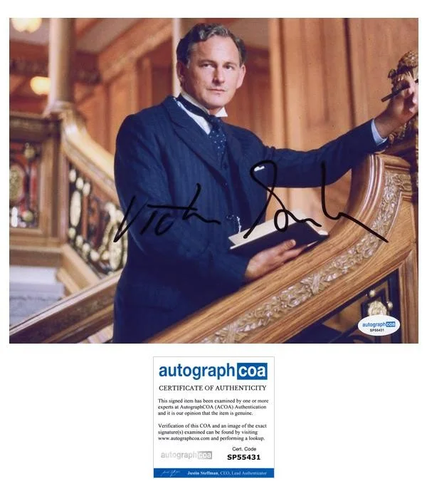 Victor Garber — Victor Garber "Titanic" AUTOGRAPH Signed 'Thomas Andrews' 8x10 Photo ACOA