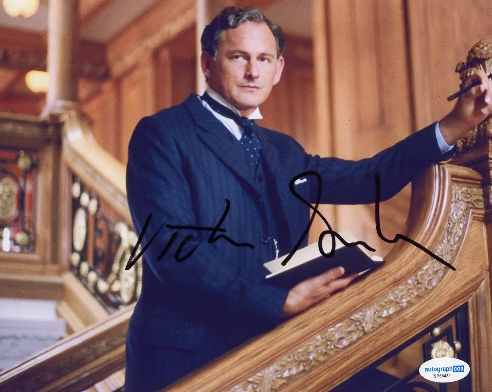 Victor Garber — Victor Garber "Titanic" AUTOGRAPH Signed 'Thomas Andrews' 8x10 Photo ACOA, image 2