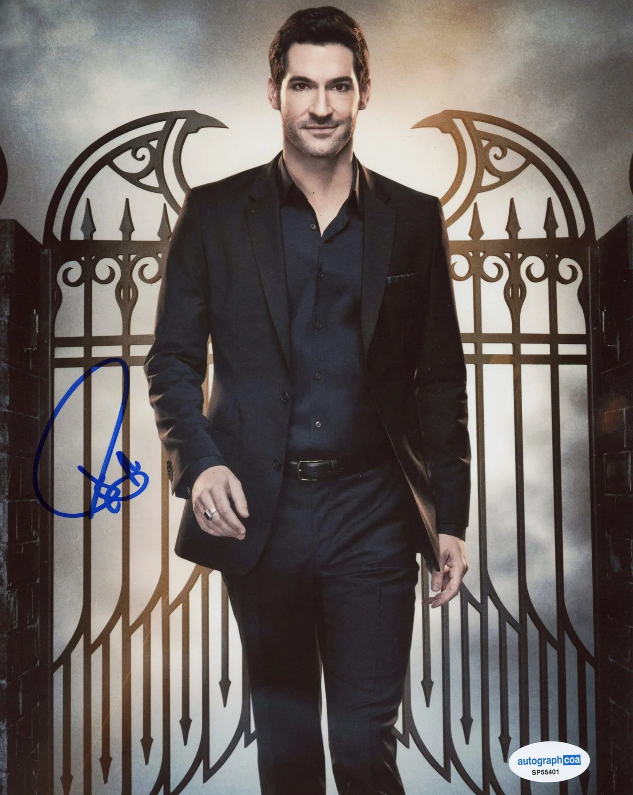 Tom Ellis — Tom Ellis "Lucifer" AUTOGRAPH Signed 'Lucifer Morningstar' 8x10 Photo I ACOA, image 2