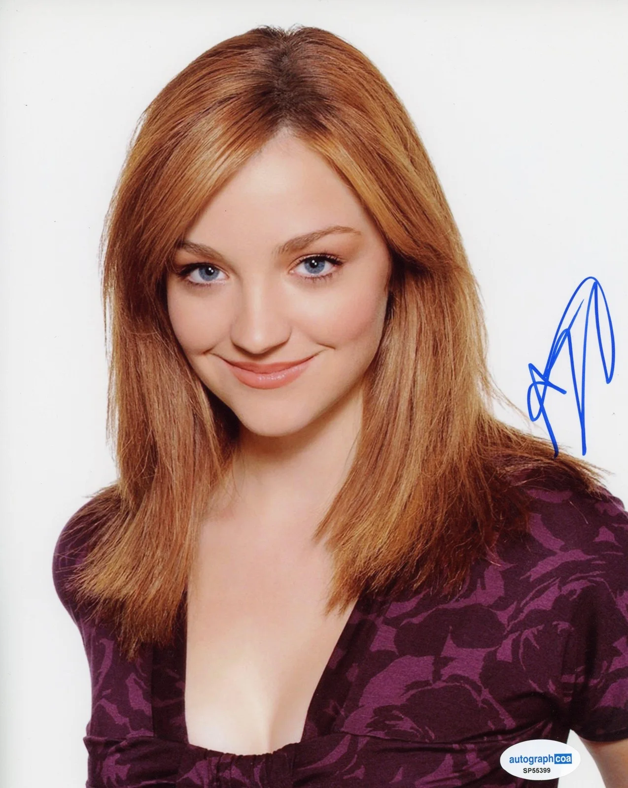 Abby Elliott — Abby Elliott "Saturday Night Live" AUTOGRAPH Signed 'SNL' 8x10 Photo ACOA, image 2
