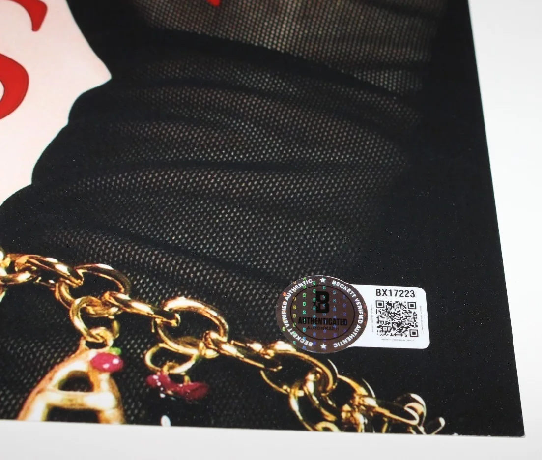 LILI REINHART SIGNED 'FORBIDDEN FRUITS' 12x18 MOVIE POSTER BECKETT BAS COA, изображение 3