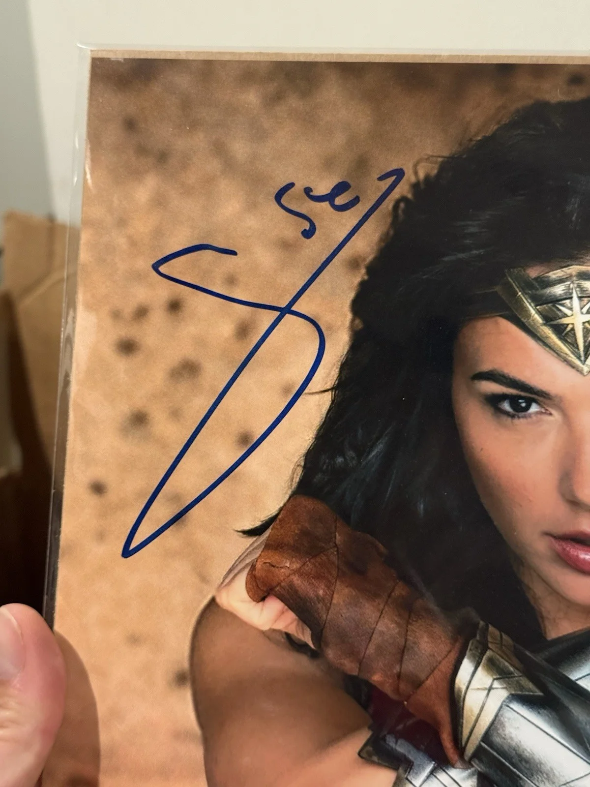 Gal Gadot — Gal Gadot Autograph 2017 Wonder Woman Warrior Princess 11x14 Photo Celebrity COA, изображение 3