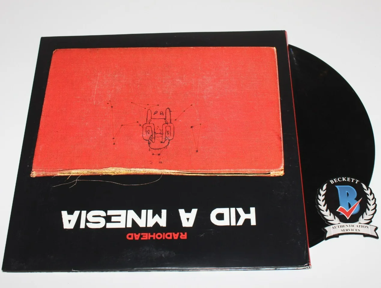 RADIOHEAD BAND SIGNED 'KID A MNESIA' RECORD VINYL ALBUM BECKETT COA THOM YORKE, изображение 2