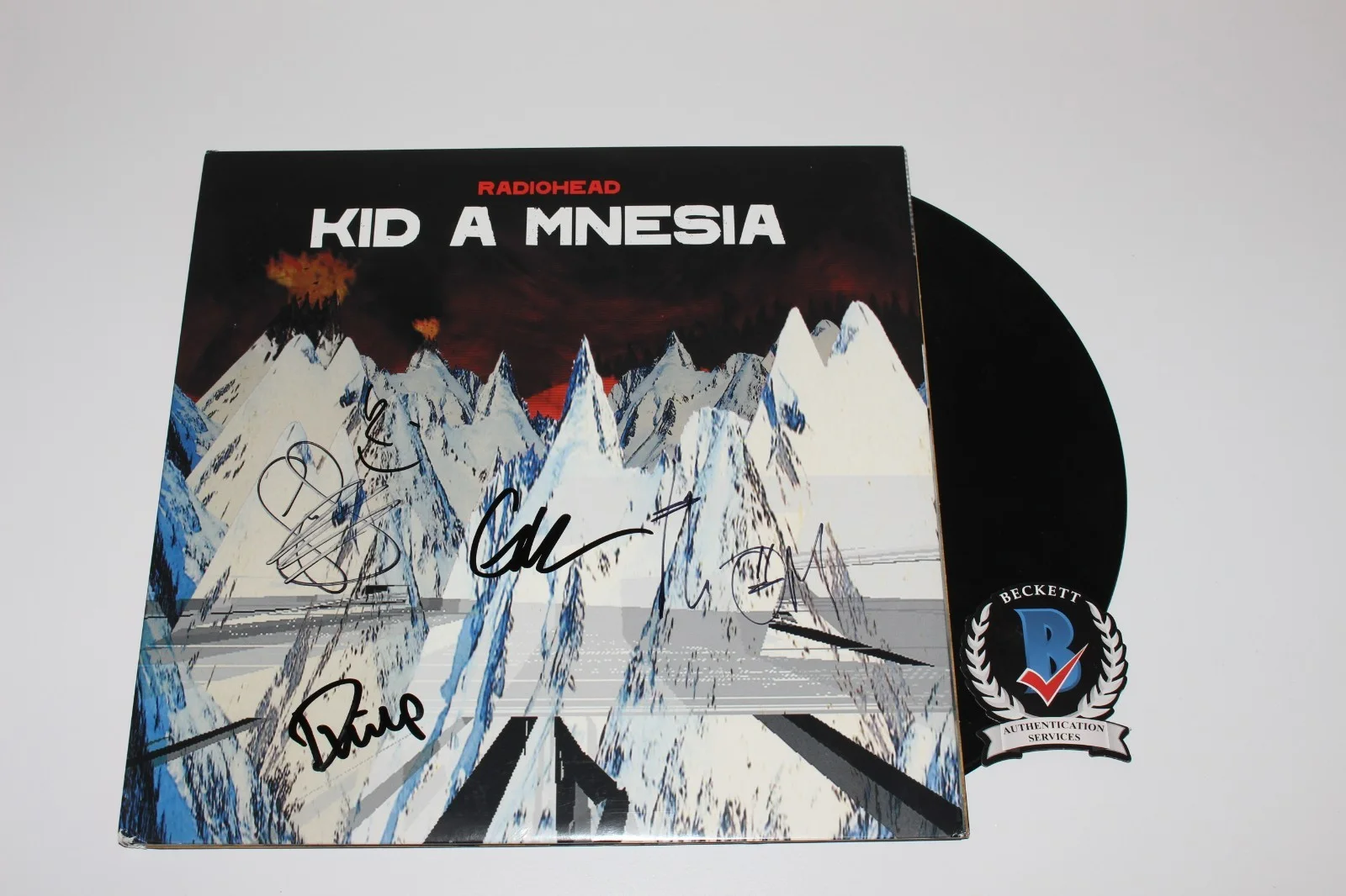 RADIOHEAD BAND SIGNED 'KID A MNESIA' RECORD VINYL ALBUM BECKETT COA THOM YORKE, изображение 5