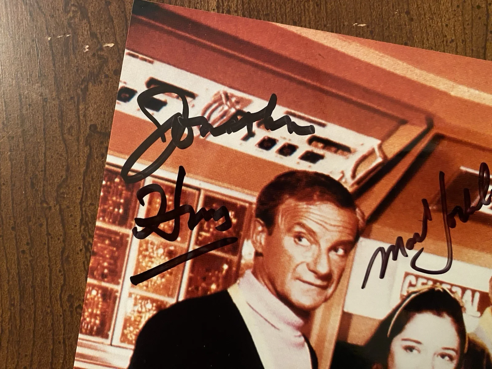 June Lockhart, Jonathan Harris, Mark Goddard, Cast — Lost In Space Cast Signed Autographed Photo By 6 In Person With COA 10x8 RARE, изображение 2