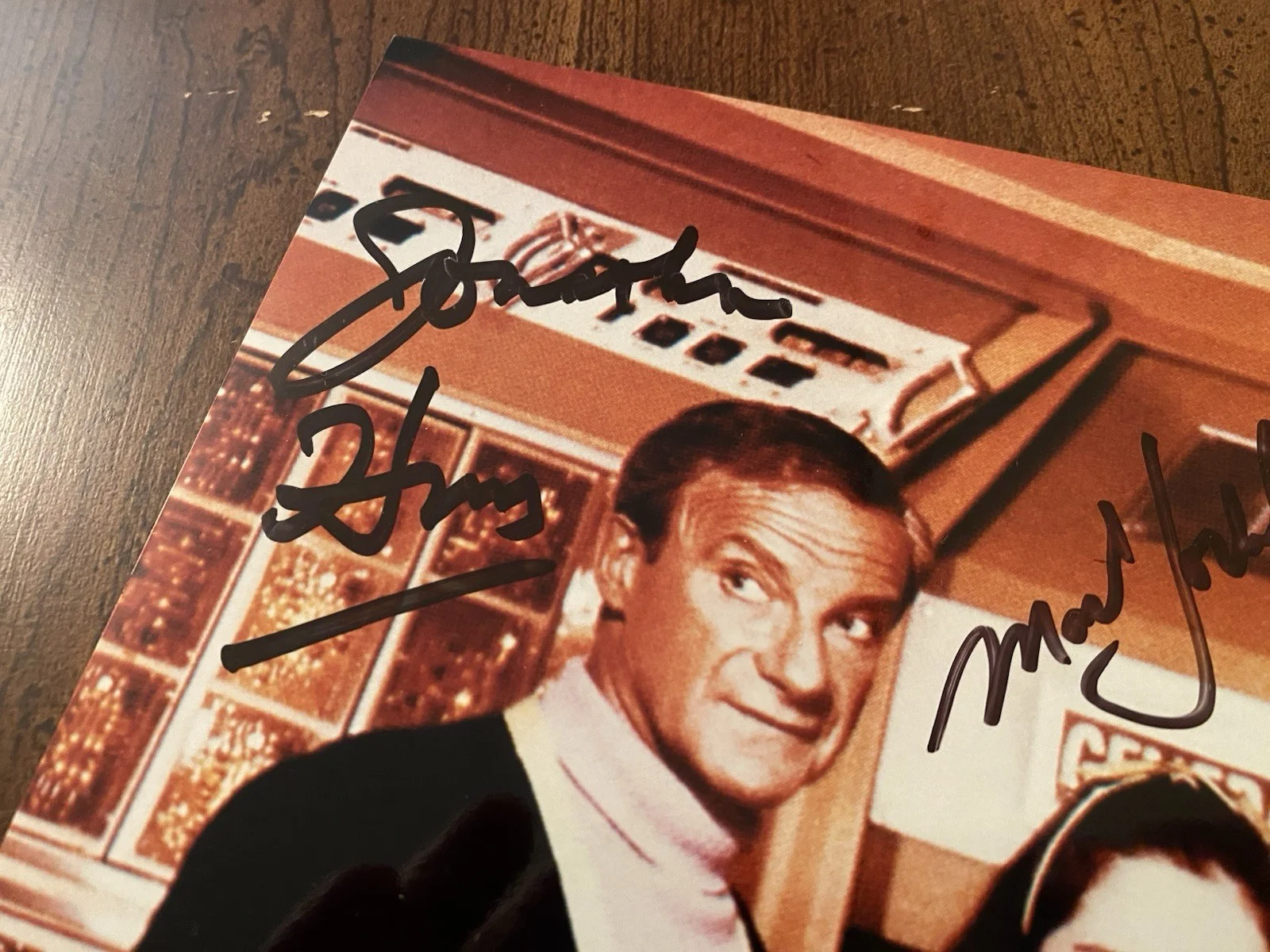June Lockhart, Jonathan Harris, Mark Goddard, Cast — Lost In Space Cast Signed Autographed Photo By 6 In Person With COA 10x8 RARE, изображение 3