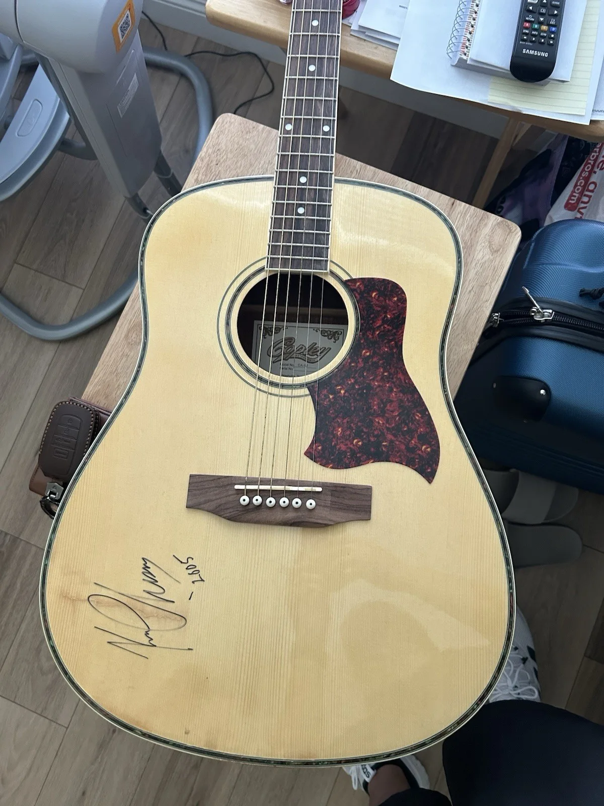 🎸 Autographed Guitar for Sale – Kenny Chesney Signature! 🎸, image 3