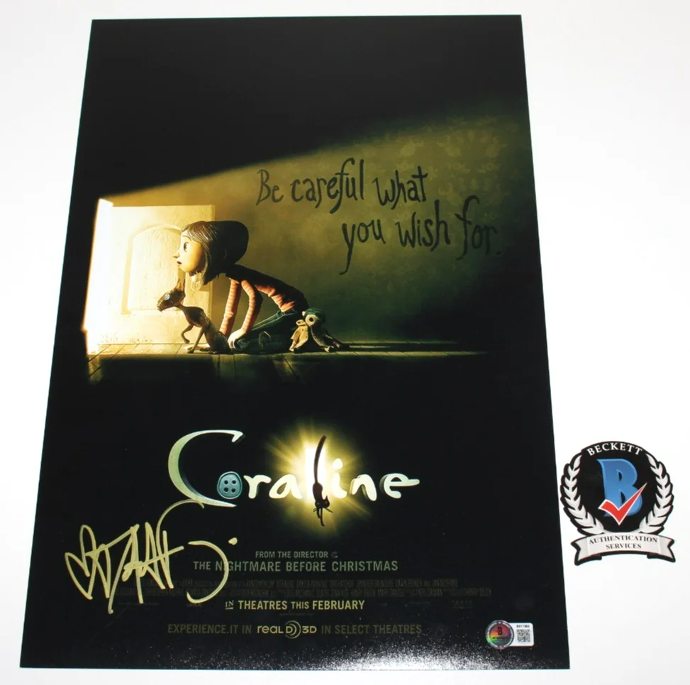 DAKOTA FANNING SIGNED CORALINE 12x18 MOVIE POSTER ACTRESS AUTOGRAPH BECKETT COA, изображение 2