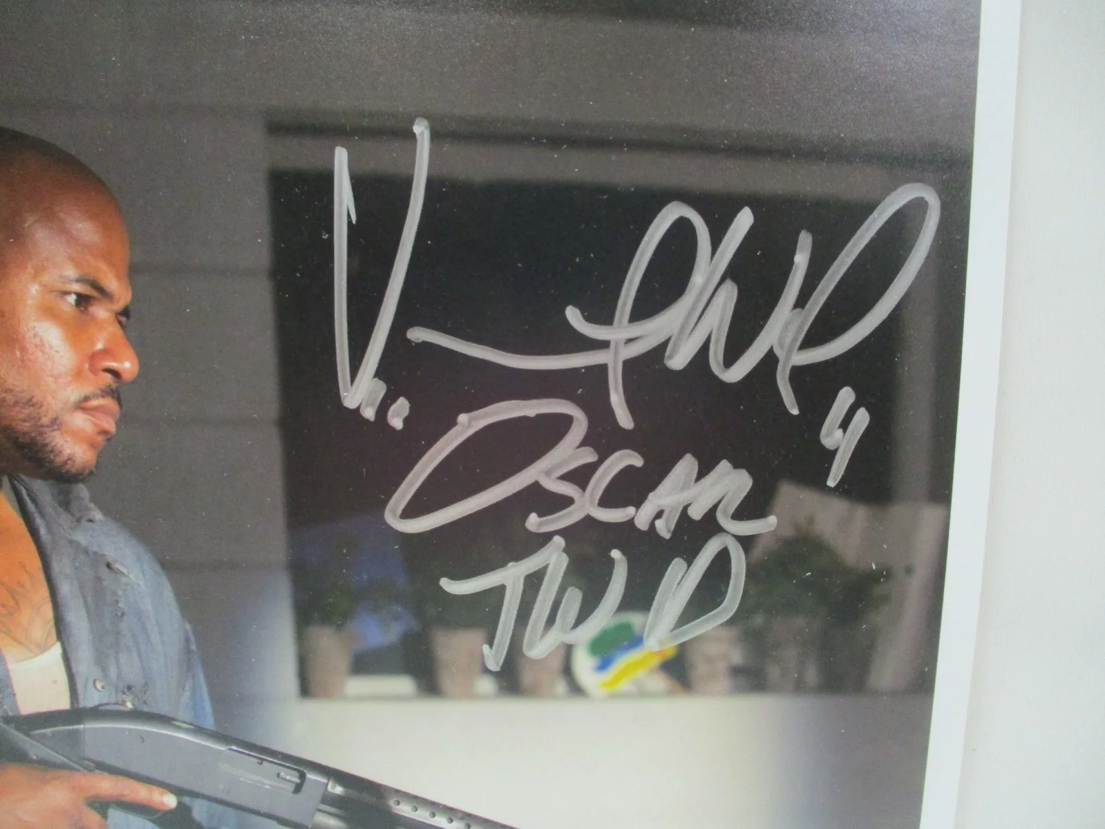 Vincent Ward The Walking Dead Oscar Autographed 8x10 Photo, изображение 2