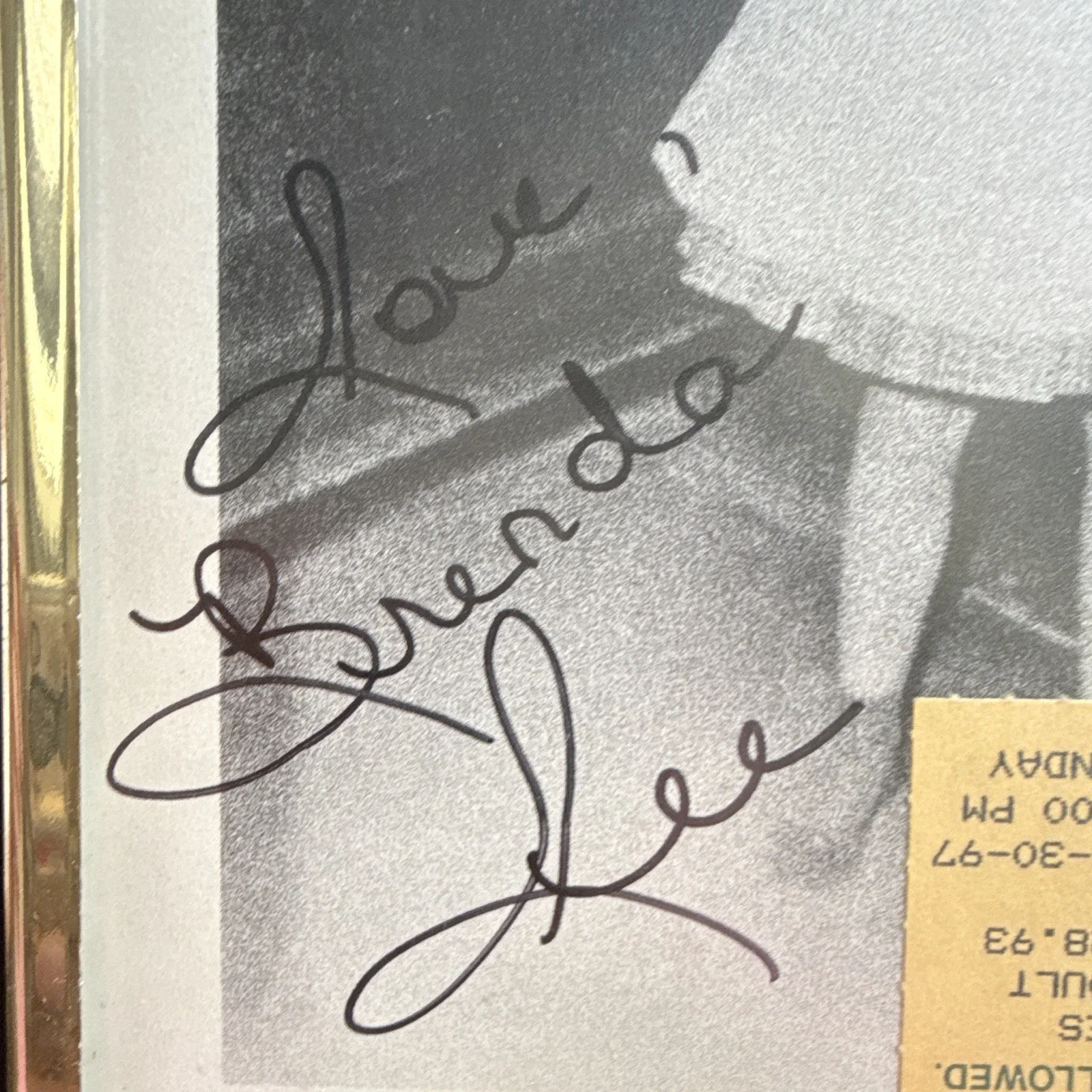 Brenda Lee Autographed Photo Framed with Signed 1997 Concert Ticket, изображение 4