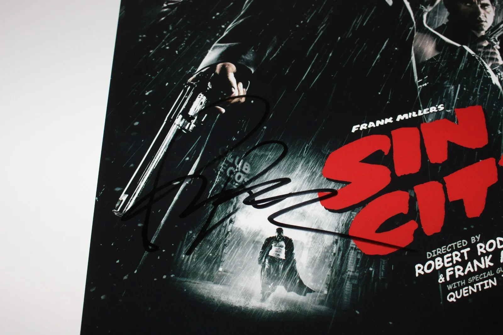 ROBERT RODRIGUEZ SIGNED 'SIN CITY' 12x18 MOVIE POSTER BECKETT COA AUTOGRAPH, изображение 3