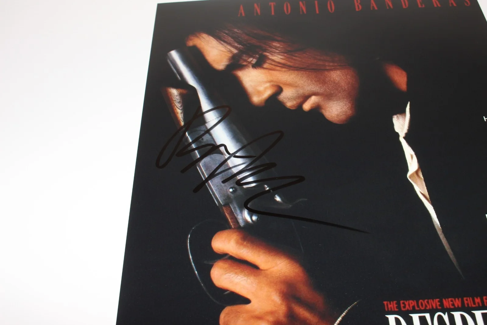 ROBERT RODRIGUEZ SIGNED 'DESPERADO' 12x18 MOVIE POSTER BECKETT COA AUTOGRAPH, image 3
