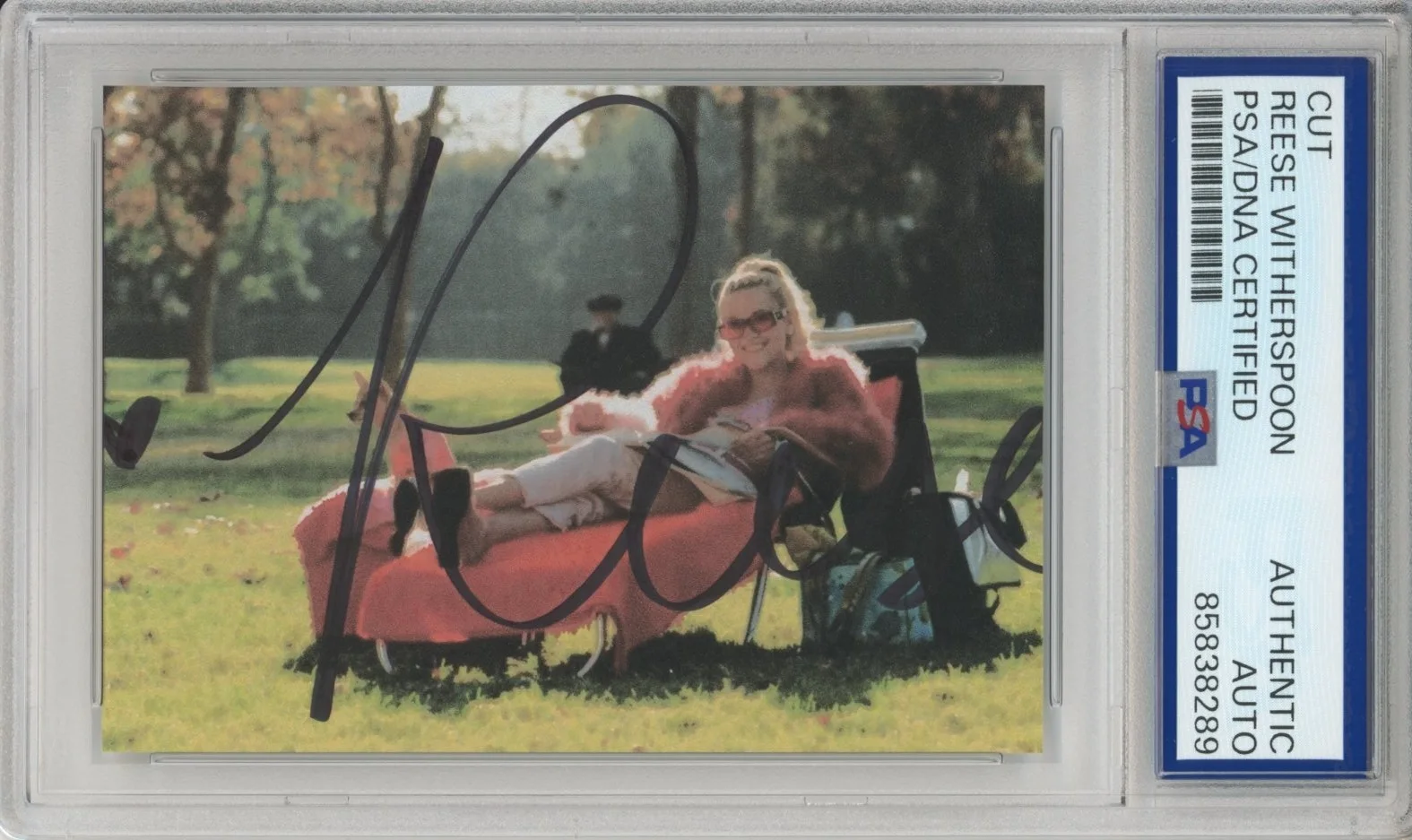 Reese Witherspoon — Reese Witherspoon SIGNED Legally Blonde Photograph PSA DNA COA Autograph AUTO