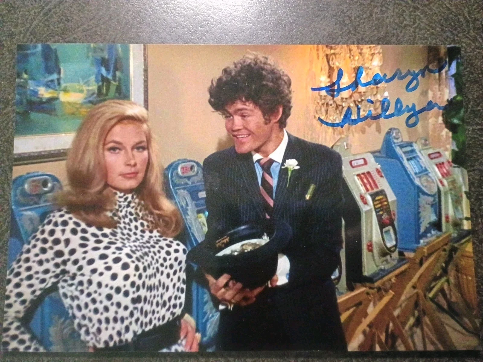 Sharyn Hillyer — Sharyn Hillyer Hand Signed Autograph 4X6 Photo - ACTRESS -- STAR TREK & MONKEES