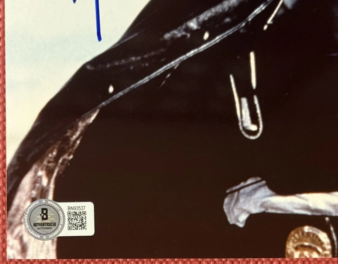 Brad Pitt — BECKETT autographed BRAD PITT signed 8"x 10" COLOR PHOTO from SEVEN, изображение 3