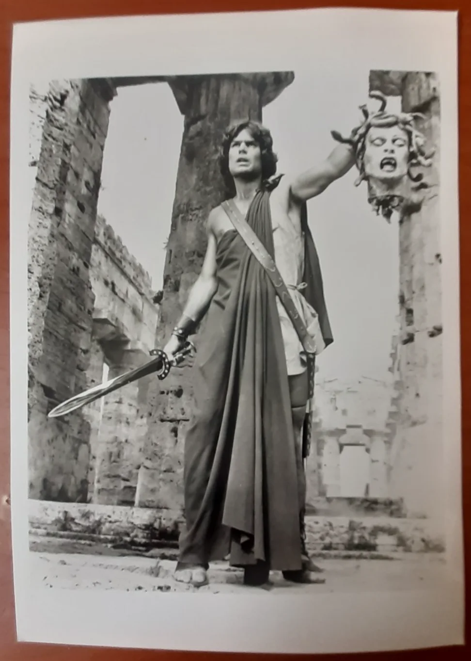 3x CLASH OF THE TITANS 7-INCH BY 5-INCH BLACK AND WHITE PUBLICITY PHOTOS, изображение 4