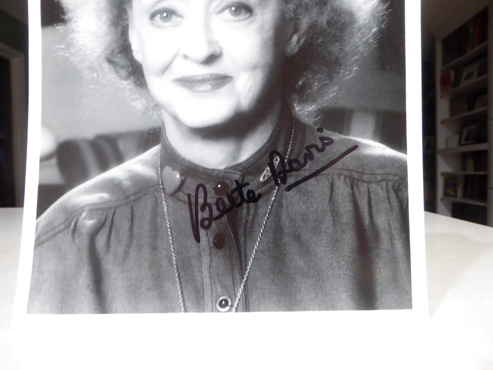 Vintage Bette Davis Signed Photo Original, image 2
