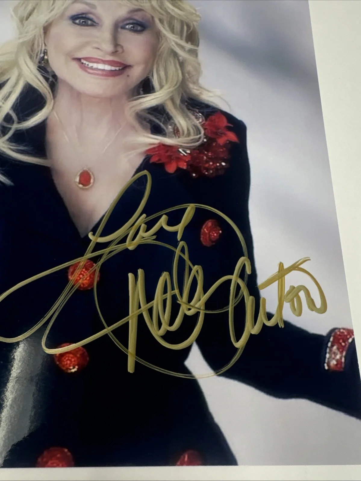DOLLY PARTON Autographed 8.5 x 11 Hand Signed Photo COA Gold Pen smile headshot, изображение 3