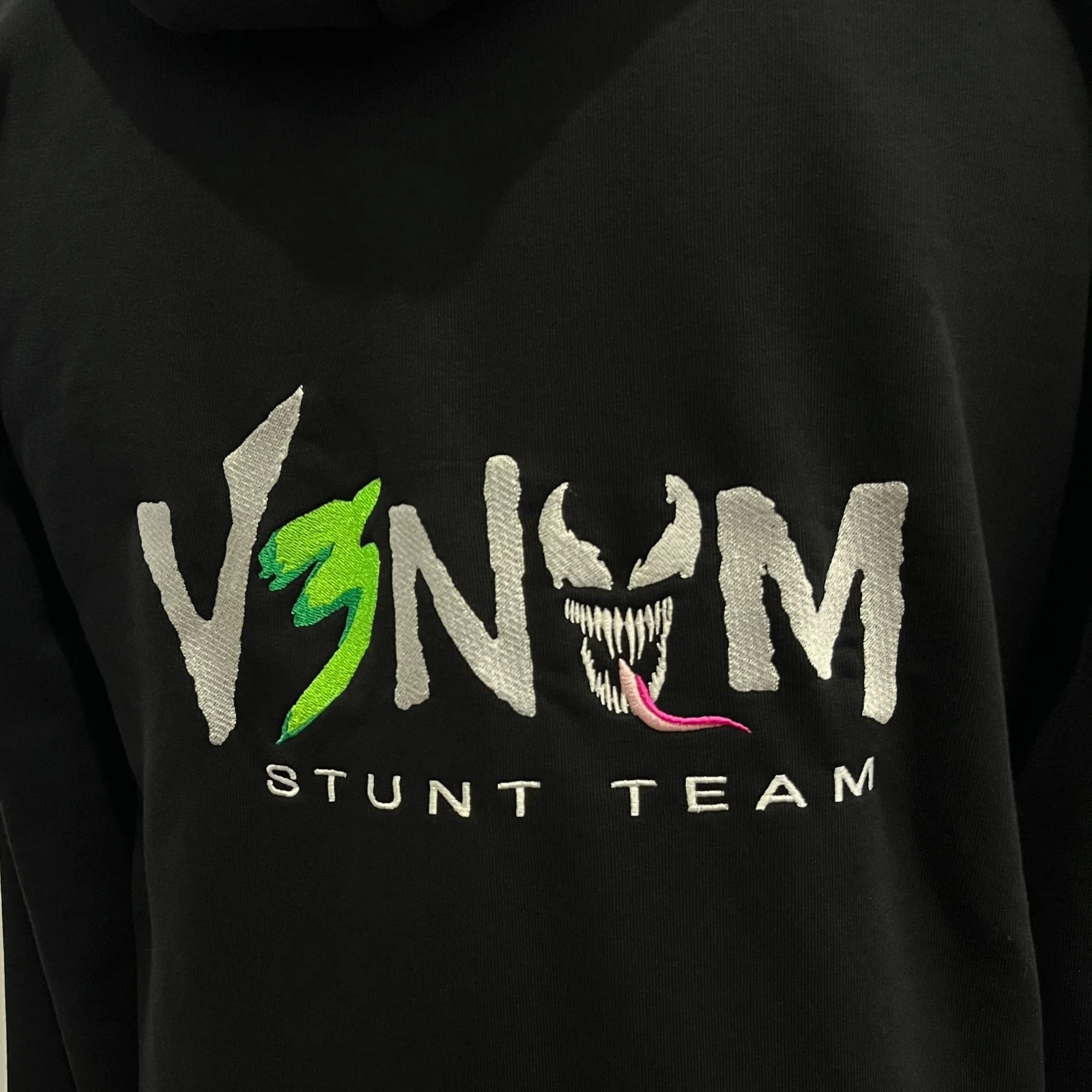VENOM 3 Cast & Crew Hoodie Sweatshirt M Stunt team Marvel Movie Production Gift, изображение 4