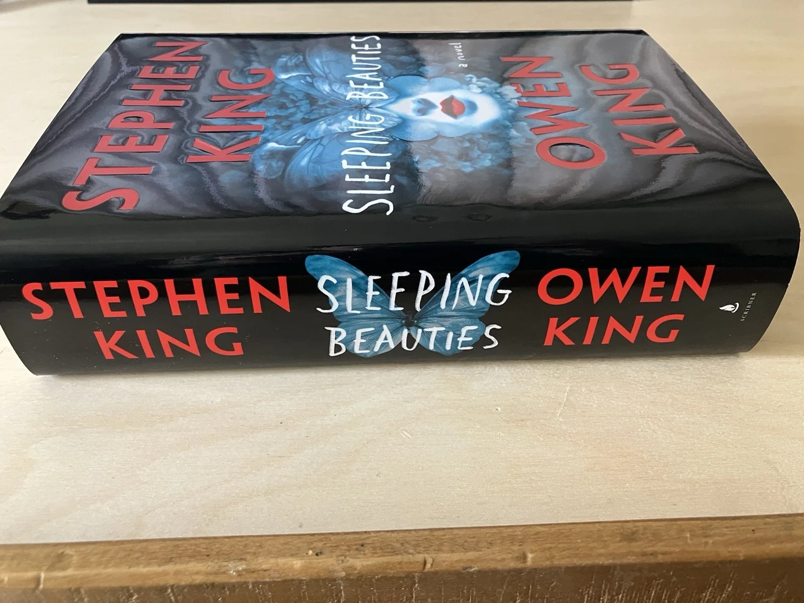 Stephen King, Owen King — Stephen and Owen King / Sleeping Beauties / Signed Slipcased Hardcover / 2017, изображение 5