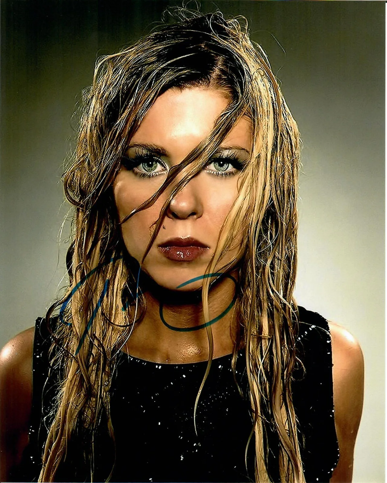 Tara Reid — Tara Reid American Pie Actress Model Producer Signed 8 x 10 Photo TTM COA