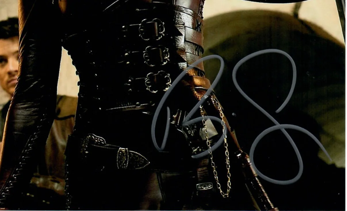 Bridget Regan — Bridget Regan Legend Of The Seeker As Kahlan Signed Autograph 8x10 Photo TTM COA, изображение 2