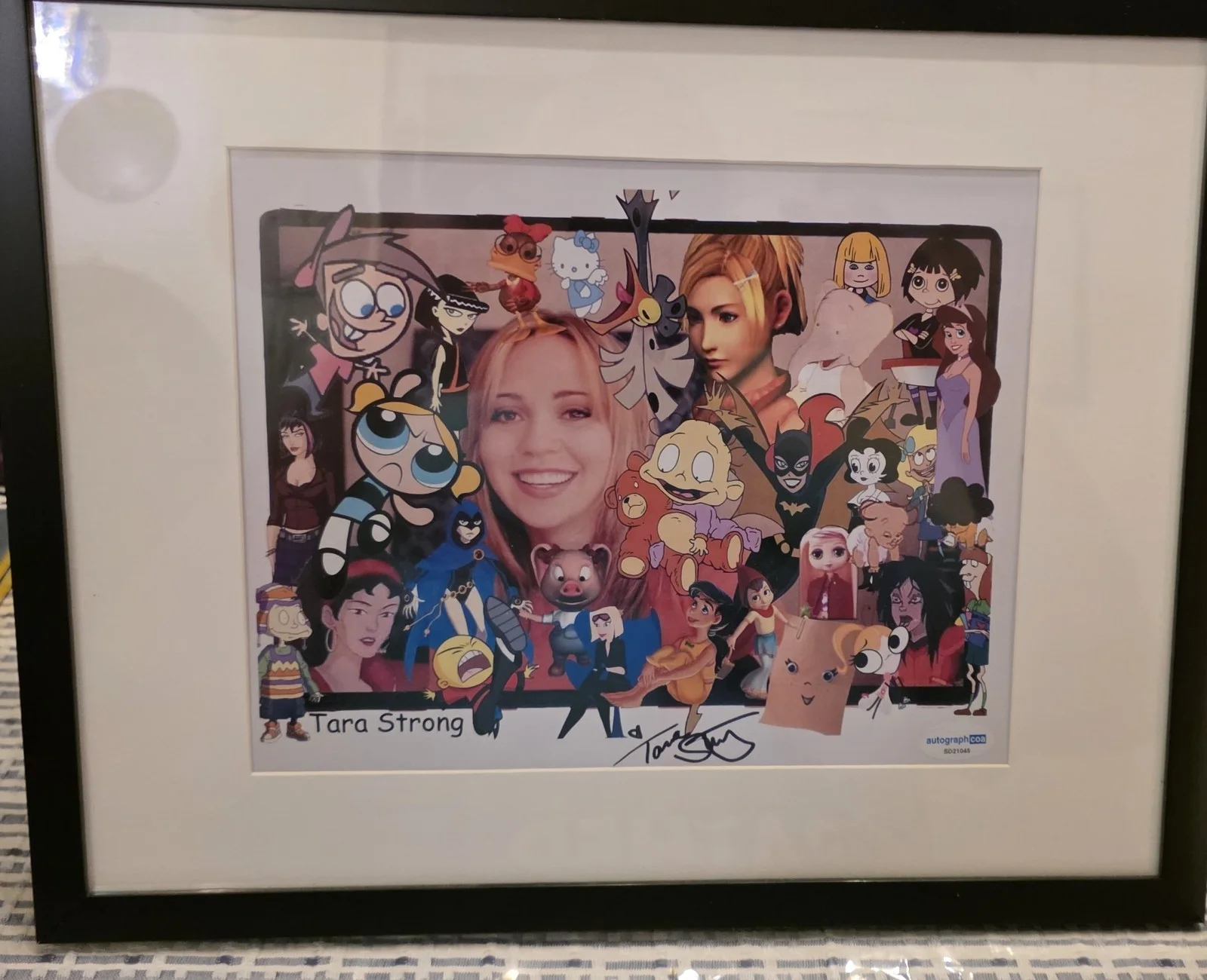 Tara Strong — Tara Strong Autographed Harley Quinn Pop Figure And Character Headshot, image 2