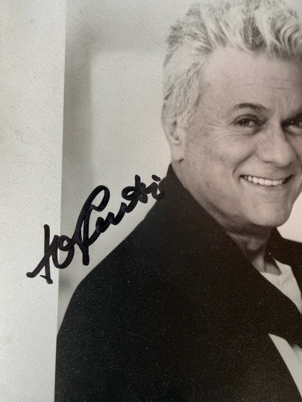 Tony Curtis Autographed Photo 8x10, изображение 2