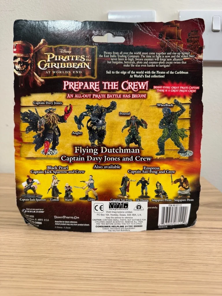 Pirates of the Caribbean: Captain Davy Jones & Flying Dutchman Crew Zizzle, изображение 2